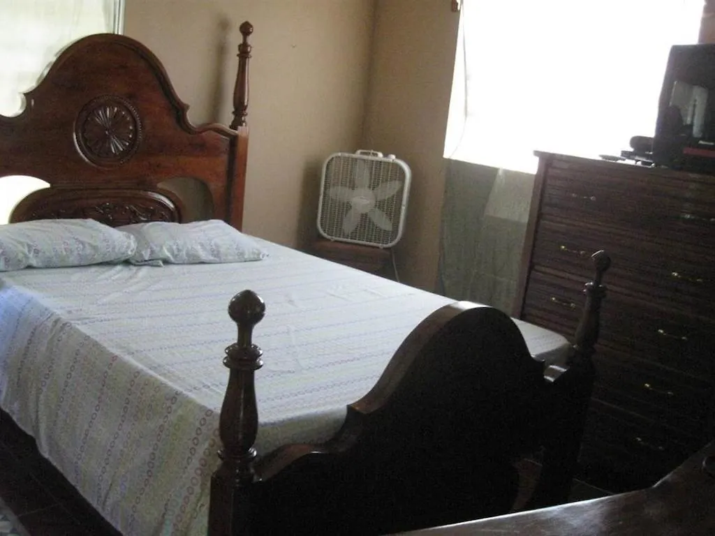 Bed and Breakfast La Belle Maison Milot Samson